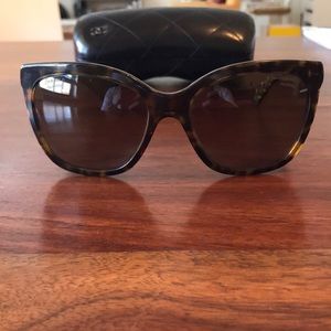 CHANEL designer sunglasses polarized brown